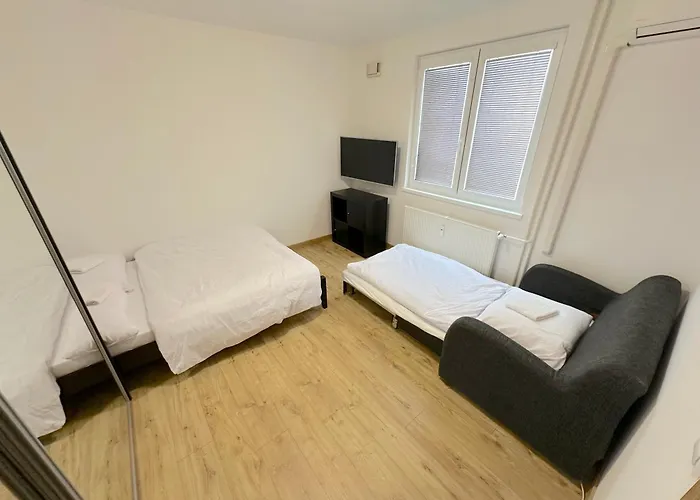 Krásny - V Blízkosti Centra * Bratislava