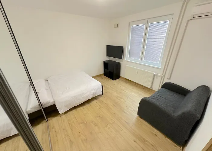 Krásny - V Blízkosti Centra * Bratislava